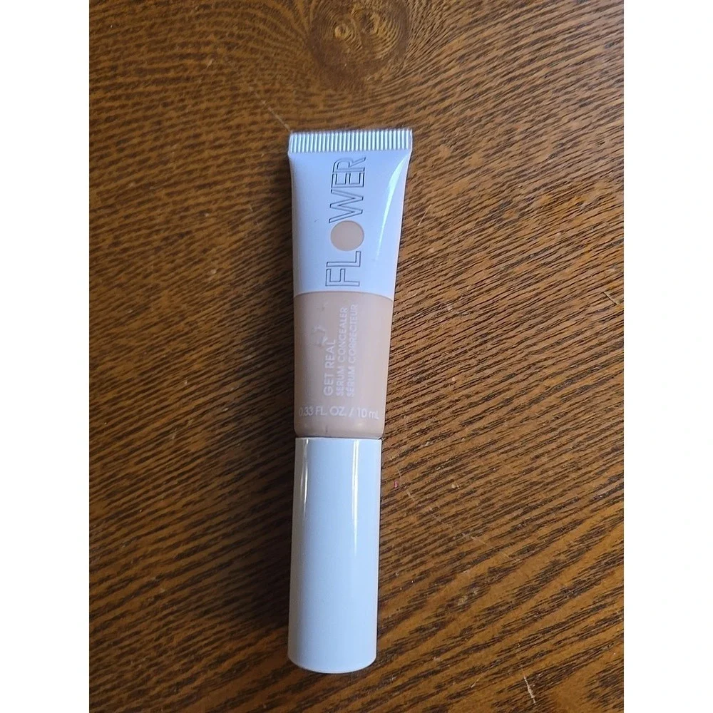 Flower Get Real‎ Serum Concealer  Fair